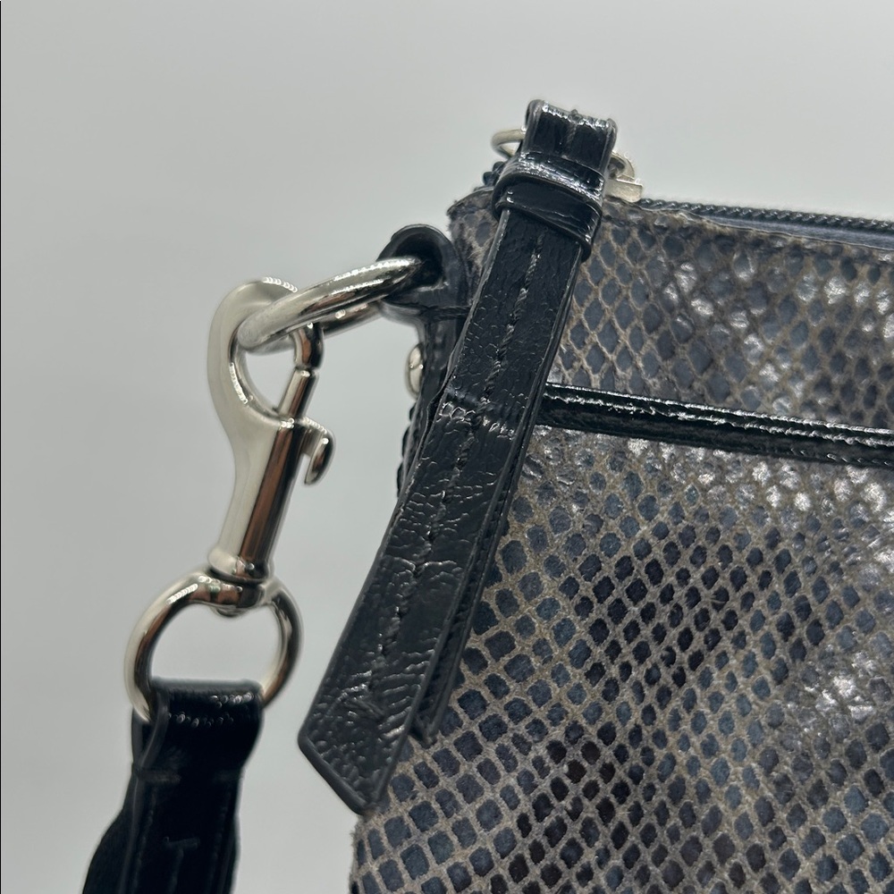 Coach Dark Blue Snakeskin Print Leather Detachable Strap Crossbody Bag Purse 🌺🌺 - Picture 4 of 10